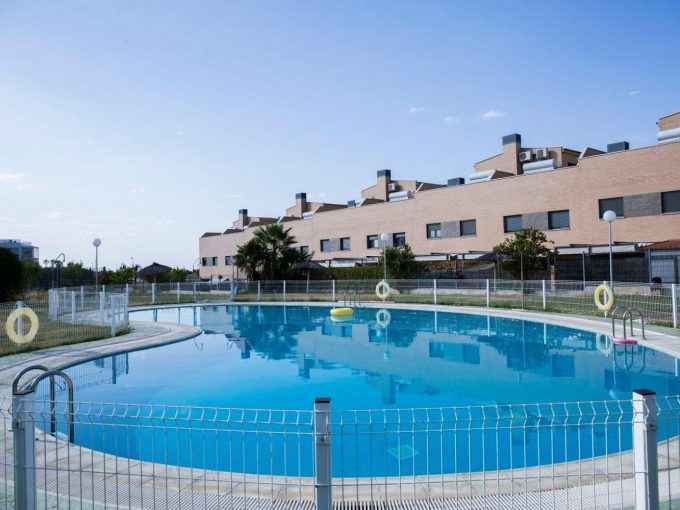 Promoción Jardines De Mitreo 5ª Fase, obra nueva en Mérida (Revista)