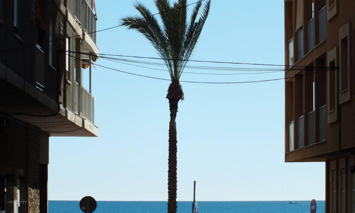 Promoción Skandinavia III, obra nueva en Torrevieja (Revista)
