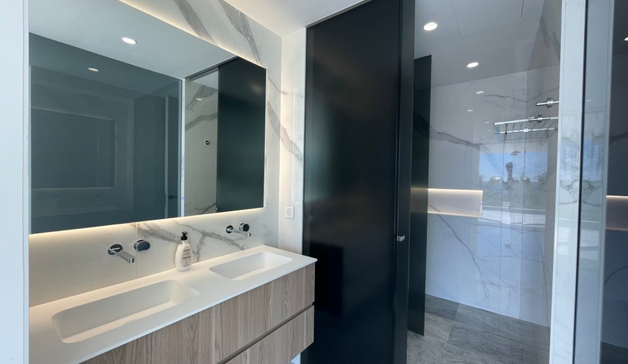 Promoción Villa en la prestigiosa zona de Mascarat, obra nueva en Altea (Revista)