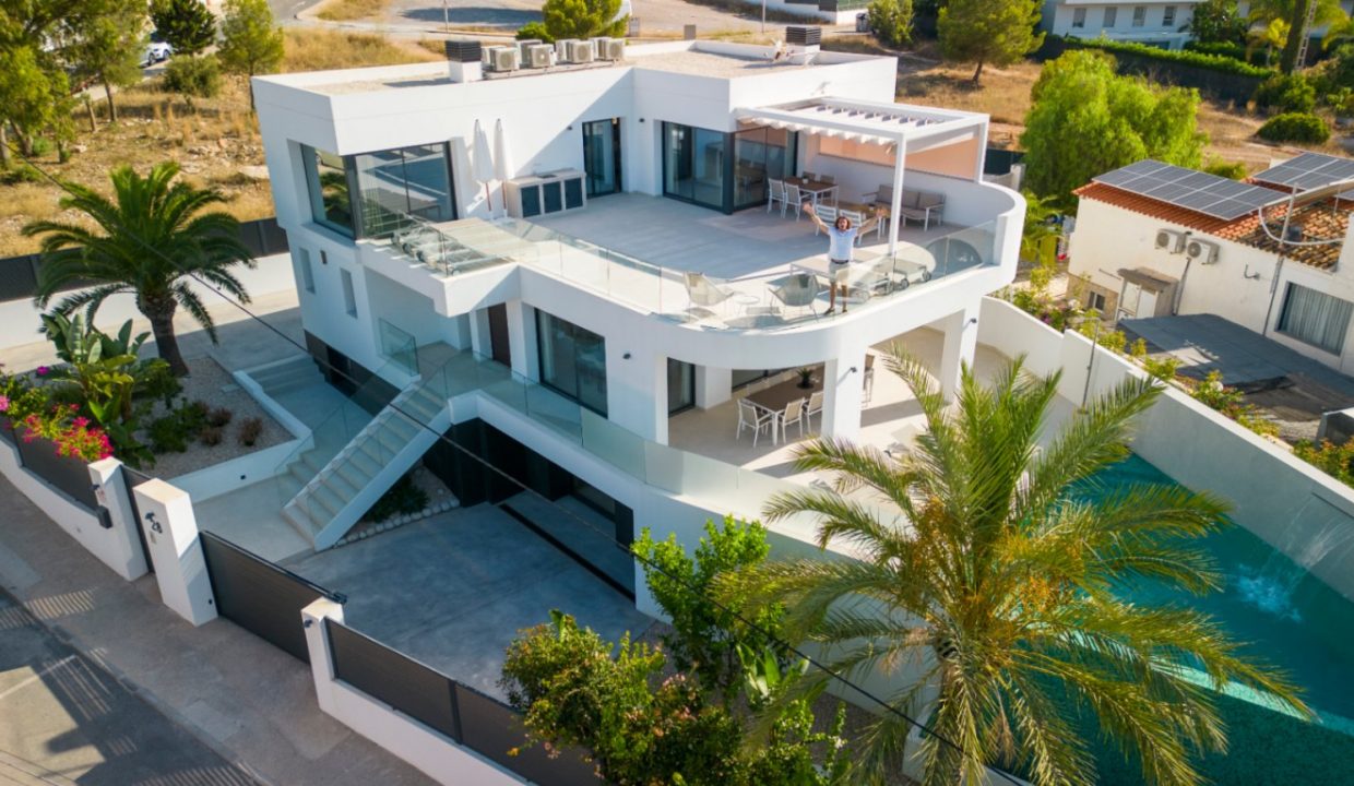 Promoción Impresionante villa en un entorno idílico, obra nueva en l'Albir (Revista)
