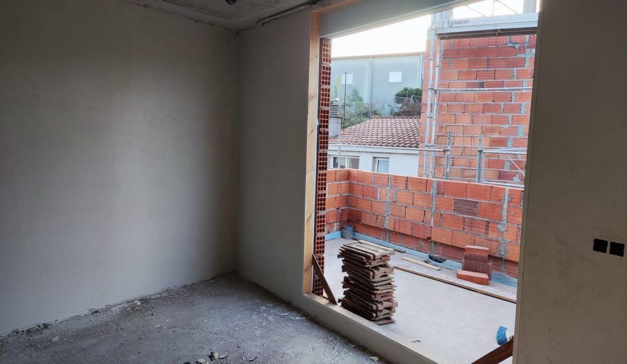 Promoción Edificio Montecelo, obra nueva en O Santo Cura de Ars (Revista)