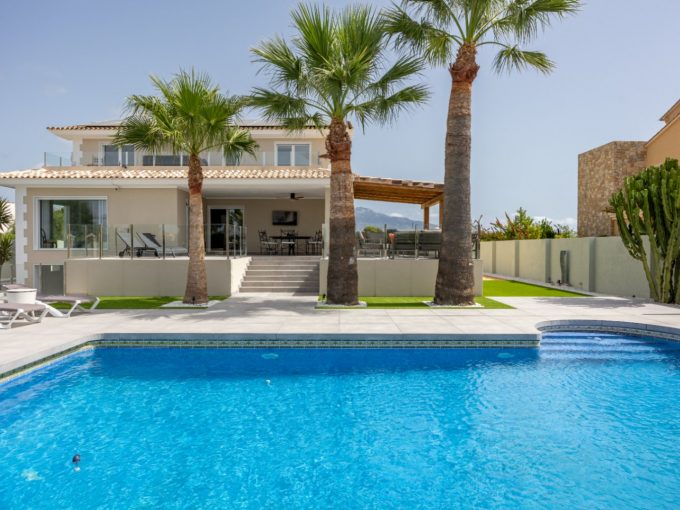 Promoción Hermosa villa moderna, obra nueva en Altea (Revista)