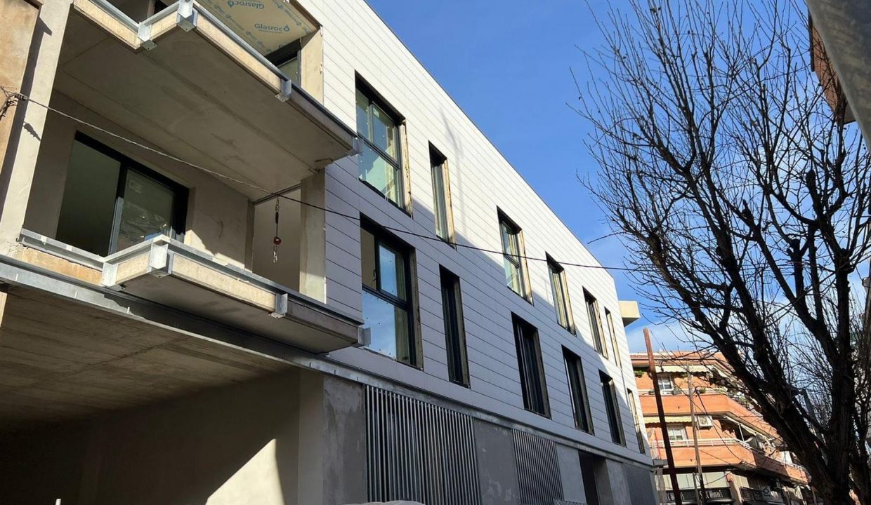 Promoción CAMPFASO, obra nueva en Cornellà de Llobregat (Revista)