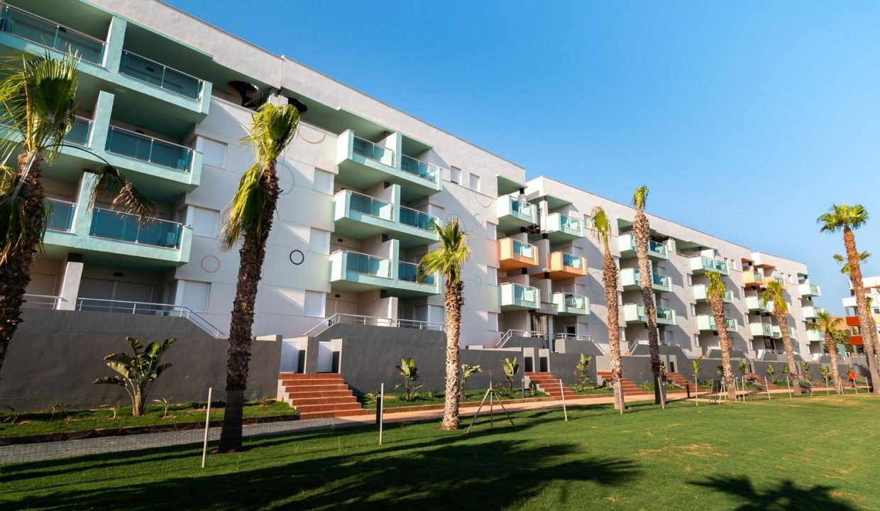 Promoción Palm Beach Golf Almerilmar, obra nueva en Almerimar (Revista)