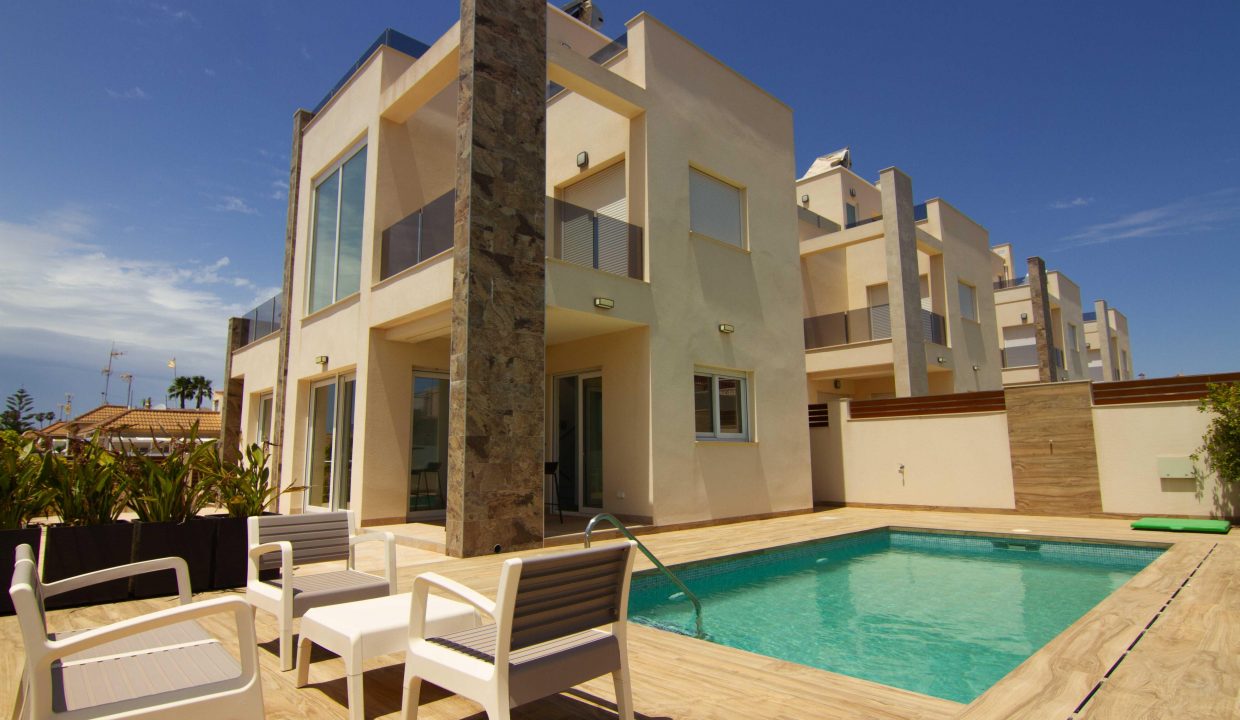 Promoción Residencial Bella, obra nueva en Torrevieja (Revista)