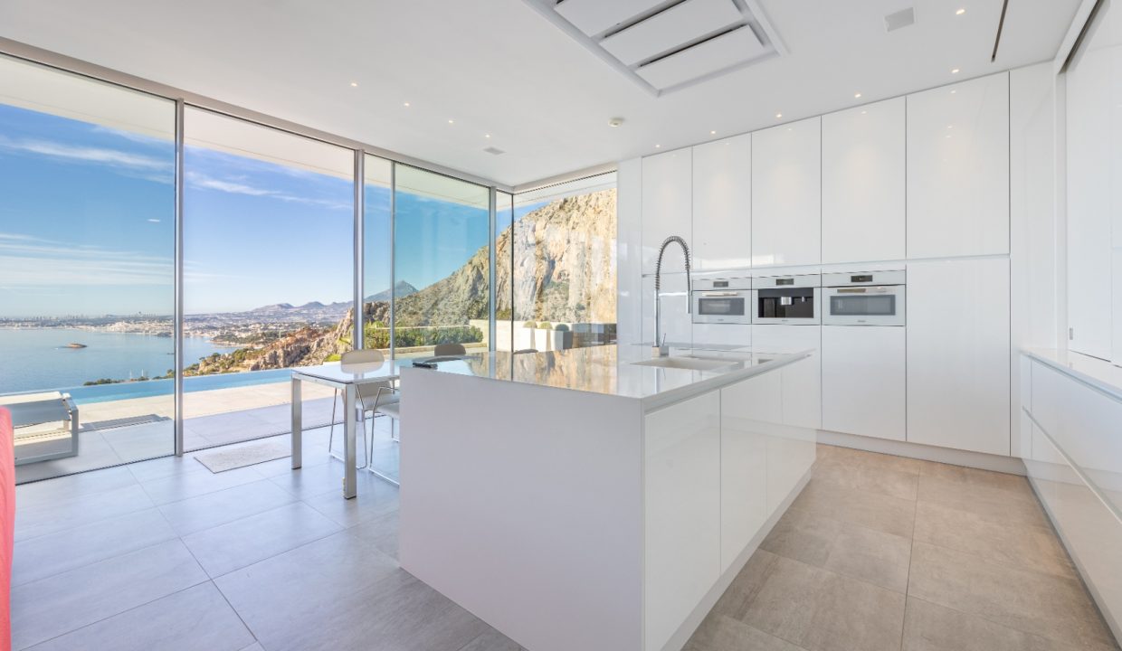 Promoción Villa con impresionantes vistas al mar, obra nueva en Altea (Revista)