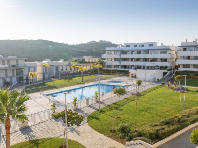 Promoción Moderno apartamento con vistas al mar, obra nueva en Estepona (Revista)