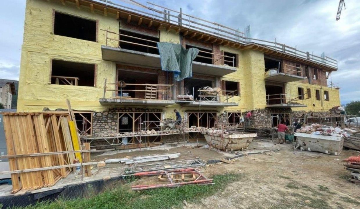 Promoción Viviendas Bellver De Cerdanya, obra nueva en Talló (Revista)