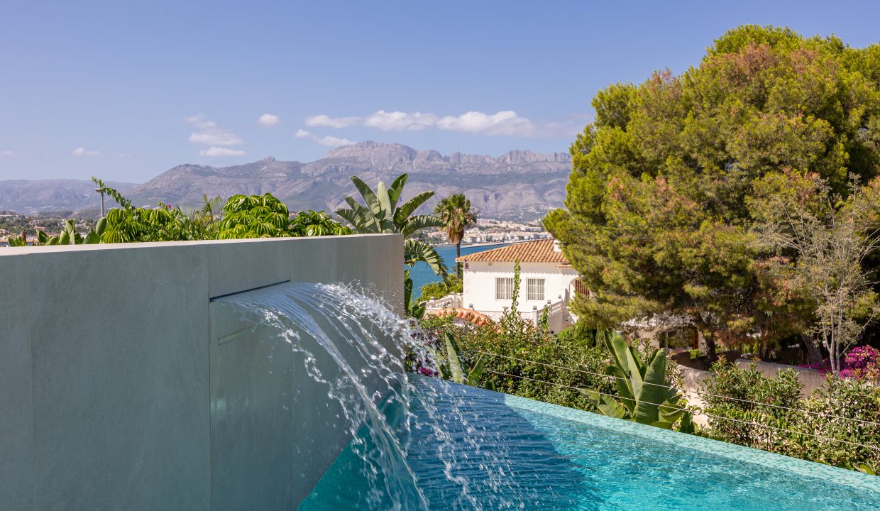 Promoción Impresionante villa en un entorno idílico, obra nueva en l'Albir (Revista)