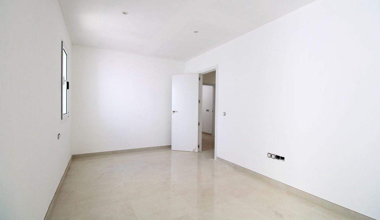 Promoción 4 dúplex en San Bartolomé, obra nueva en San Bartolomé (Revista)