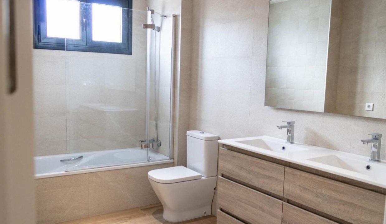 Promoción Casa unifamiliar en venta en Avenida de la Legua, Valparaíso-La Legua (Toledo), obra nueva en Toledo (Revista)
