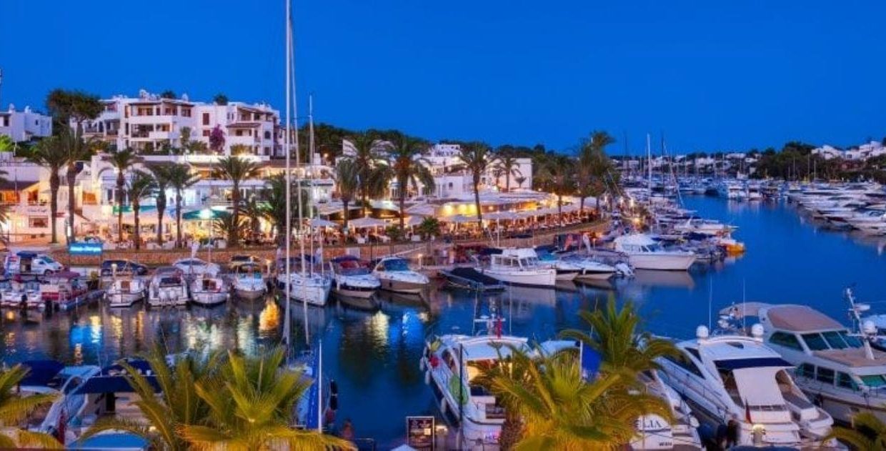 Promoción Compass, obra nueva en Cala d'Or (Revista)