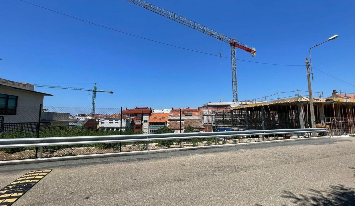 Promoción Edificio Montecelo, obra nueva en O Santo Cura de Ars (Revista)