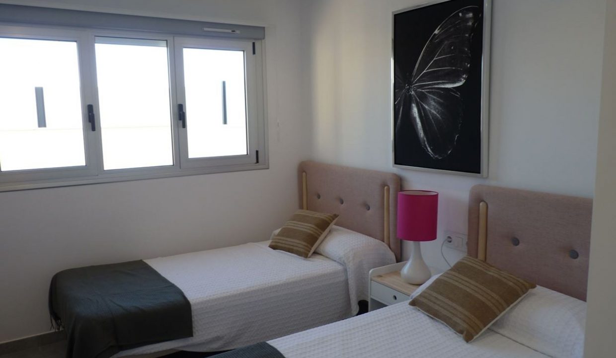 Promoción TORRE SUNRISE GENNEO, obra nueva en Pilar de la Horadada (Revista)