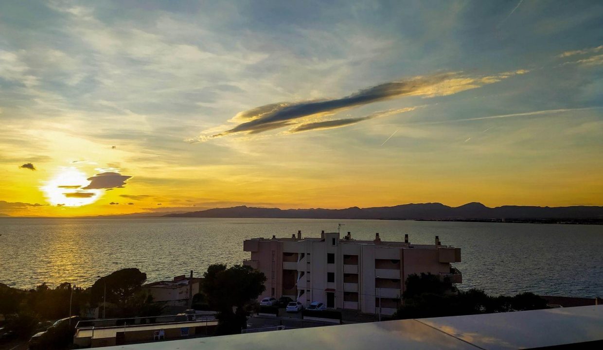 Promoción Residencial Cap Salou1, obra nueva en Far (Revista)