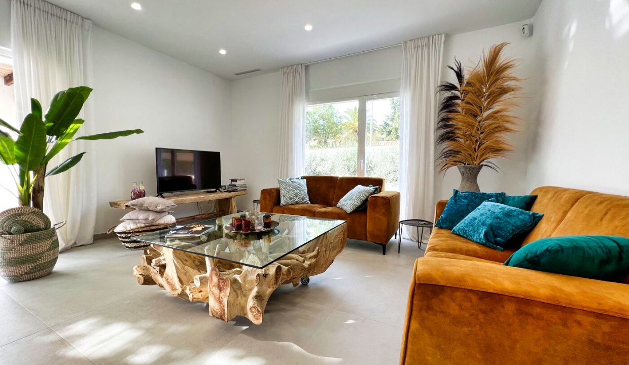 Promoción Maravilloso chalet de estilo ibicenco, obra nueva en Altea (Revista)
