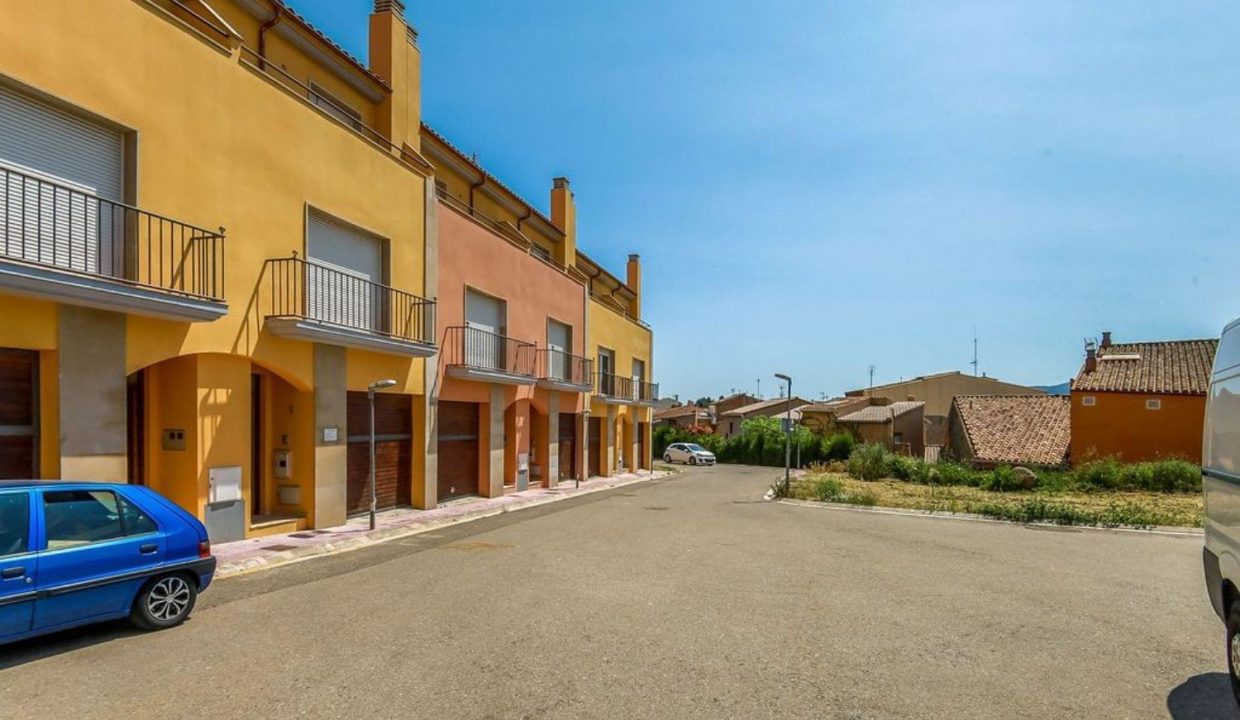Promoción Pz De La Coma, obra nueva en Vimbodí (Revista)