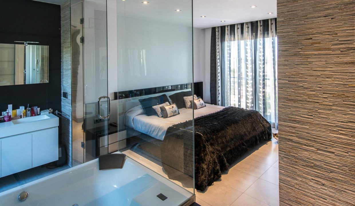Promoción Excepcional villa de lujo, obra nueva en Calpe (Revista)