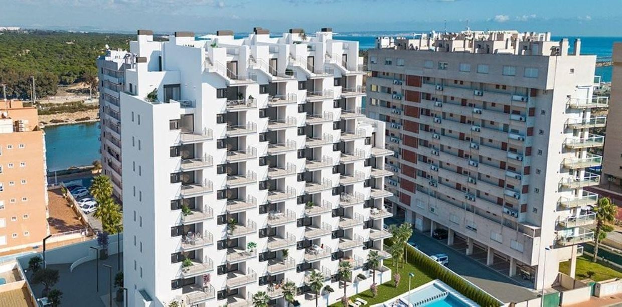 Promoción Edificio El Puerto, obra nueva en Guardamar del Segura (Revista)