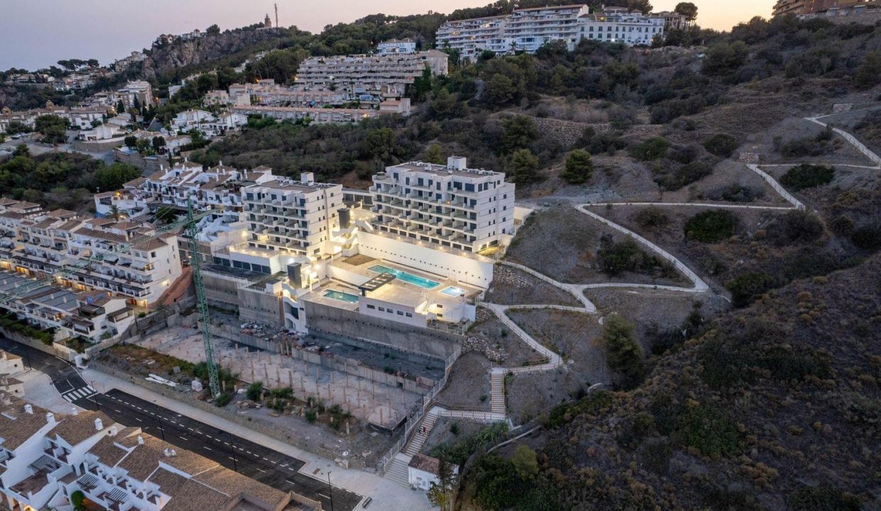 Promoción Icon Marina, obra nueva en La Herradura (Revista)