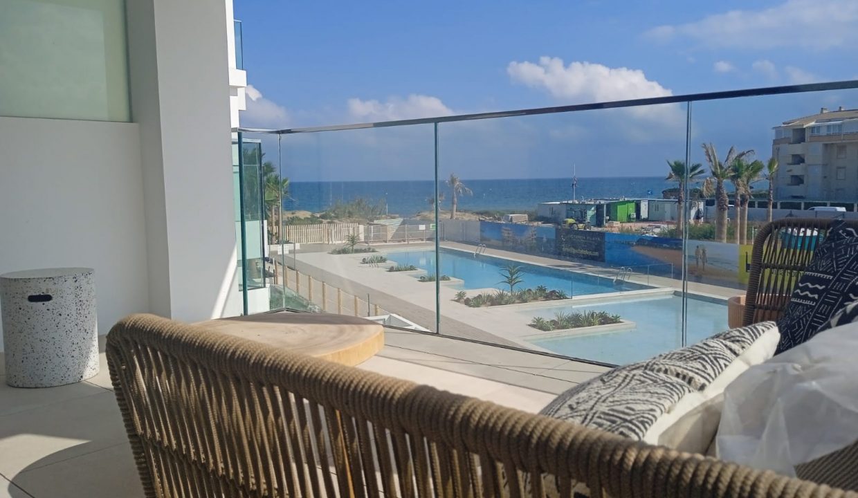 Promoción Residencial L´Estanyo Villa Romana, obra nueva en Denia (Revista)