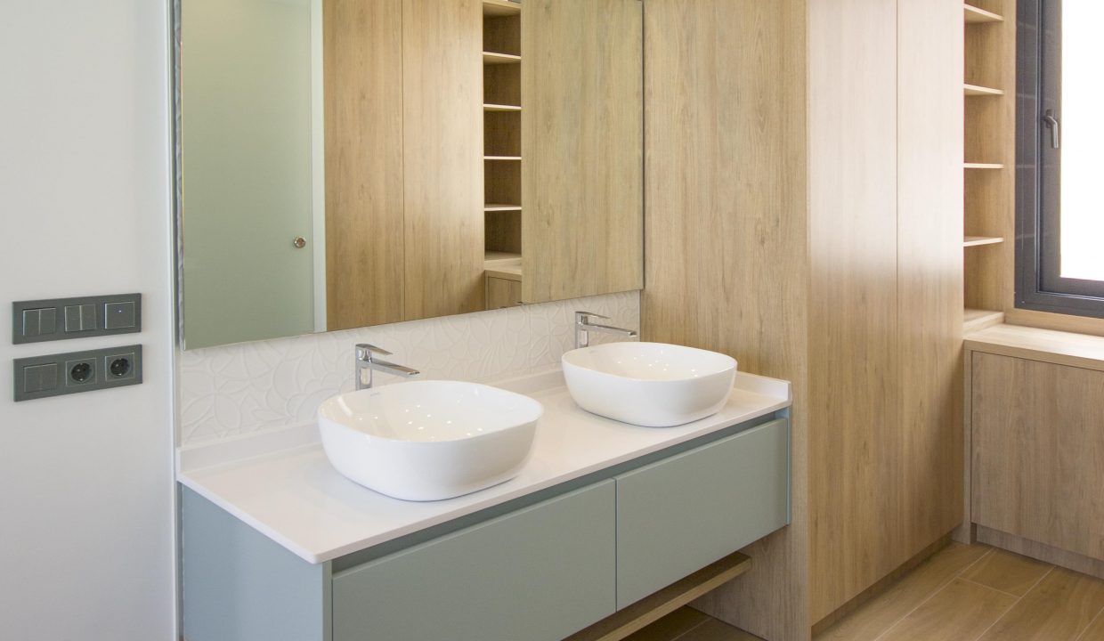 Promoción Villas Maestras, obra nueva en Rojales (Revista)
