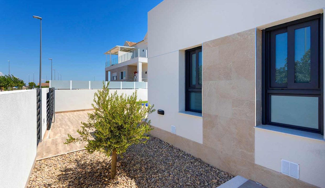 Promoción NUEVA DAYA VILLAS, obra nueva en Daya Nueva (Revista)
