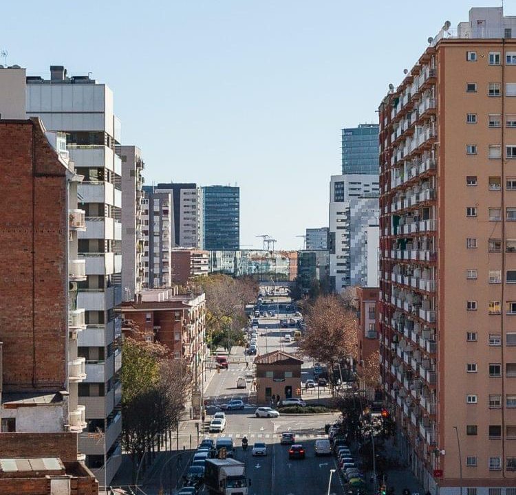 Promoción Les Arts, obra nueva en l'Hospitalet de Llobregat (Revista)