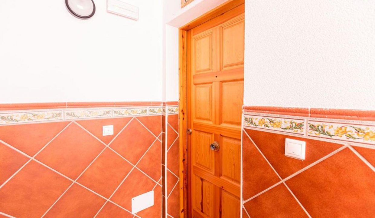 Promoción Bayarcal, obra nueva en Paterna del Río (Revista)