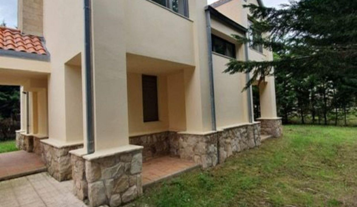 Promoción Urbanización La Joya de Hazas, obra nueva en Hazas de Cesto (Revista)