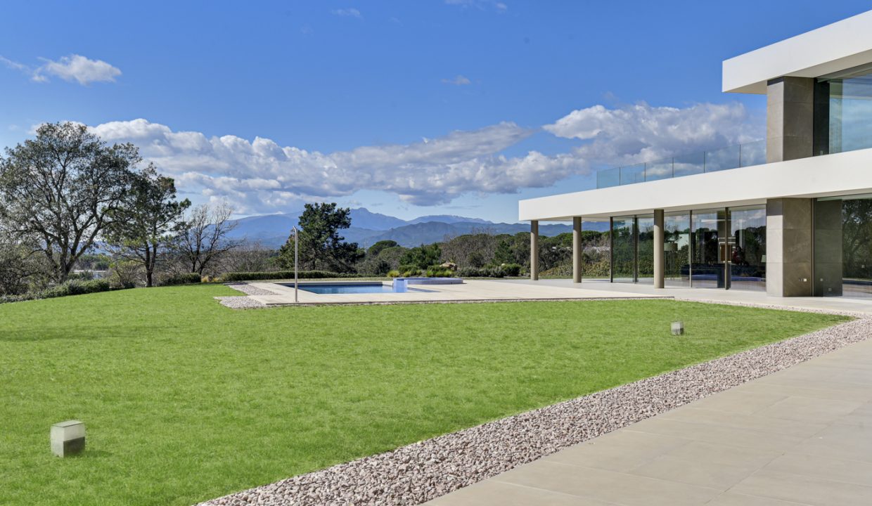 Promoción Villa Perla, obra nueva en la Selva de Mar (Revista)