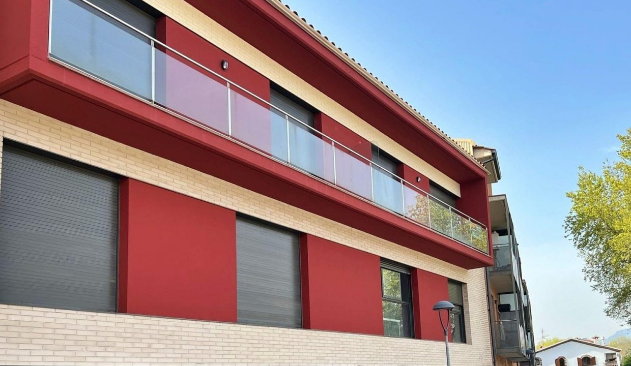 Promoción Baix Riera Les Fonts, obra nueva en Sant Quirze del Vallès (Revista)