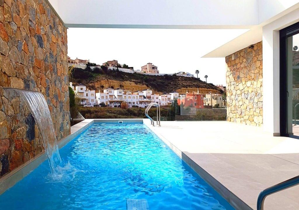 Promoción Villa Karico, obra nueva en Urbanización Doña Pepa (Revista)