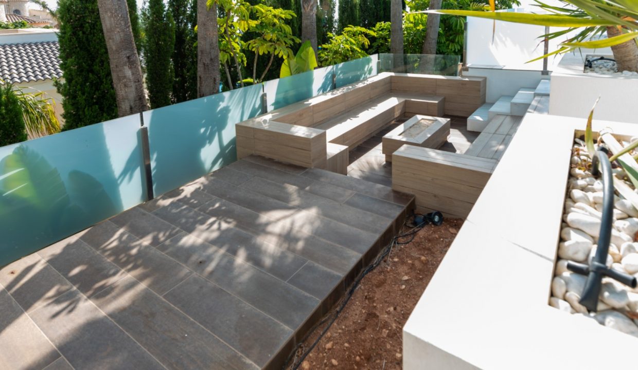 Promoción Villa con un oasis de tranquilidad, obra nueva en Benitachell (Revista)