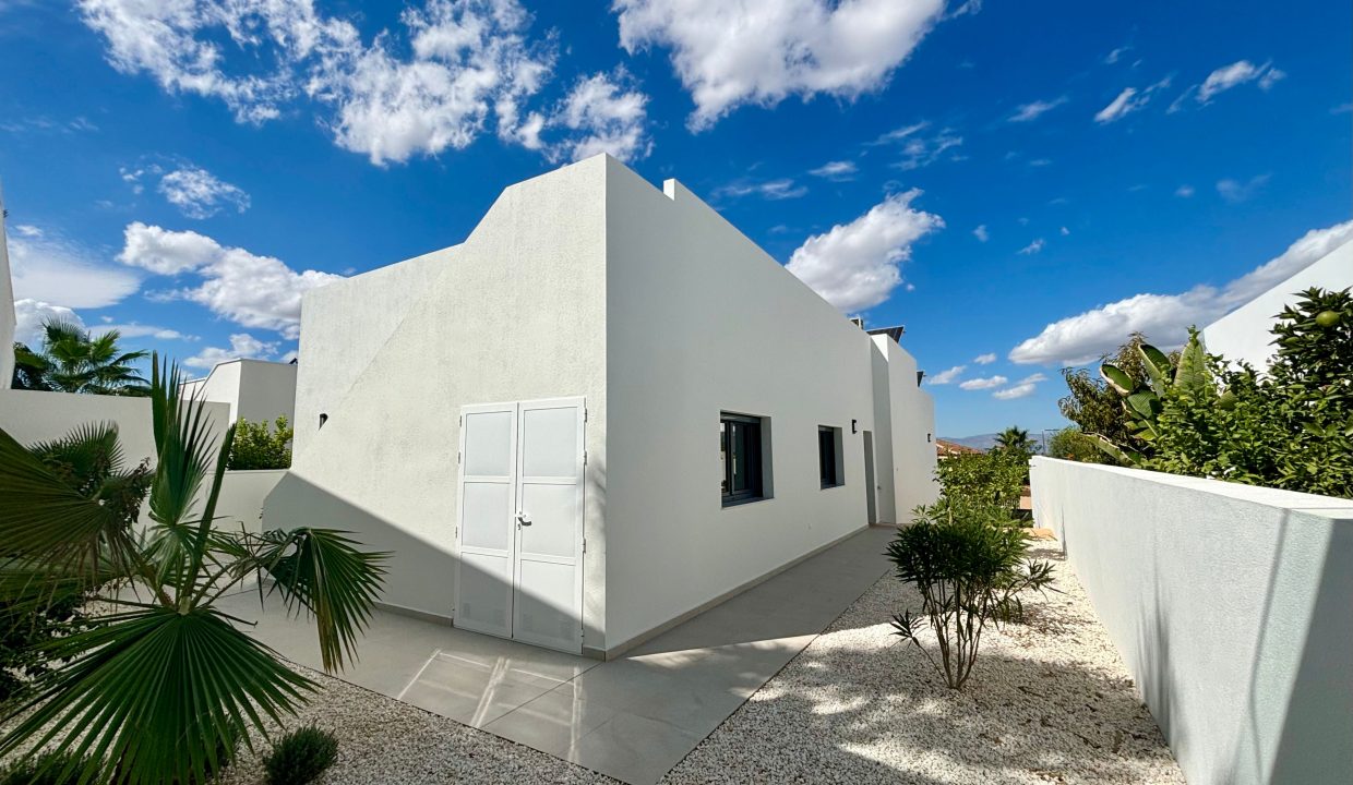 Promoción BENIJOFAR VILLAS M20, obra nueva en Alicante (Revista)