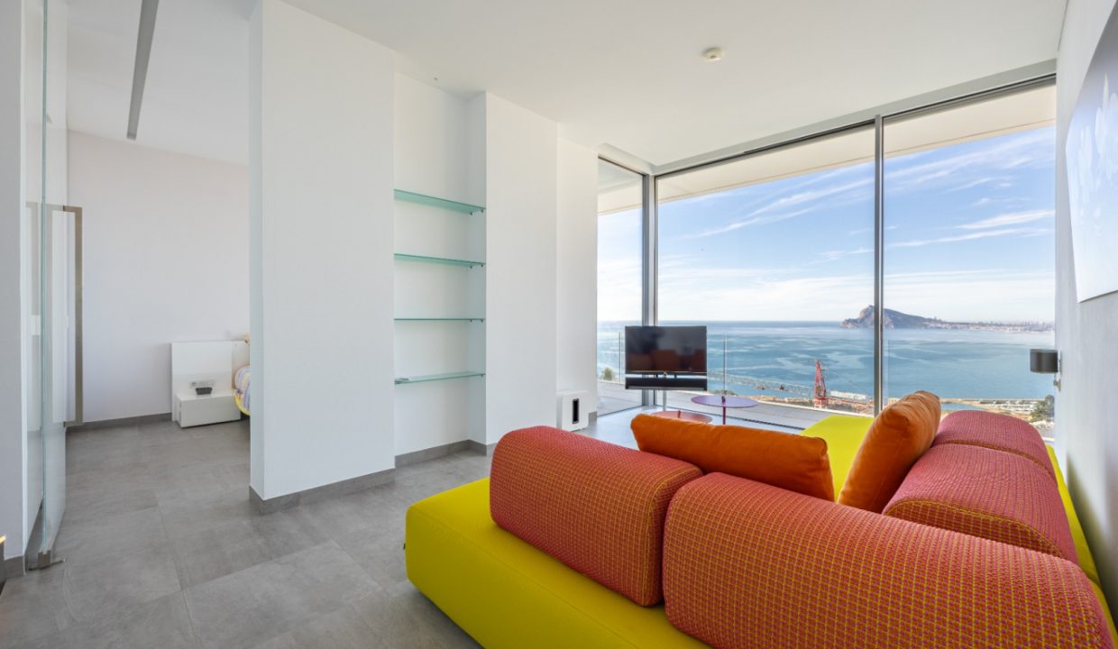 Promoción Villa con impresionantes vistas al mar, obra nueva en Altea (Revista)