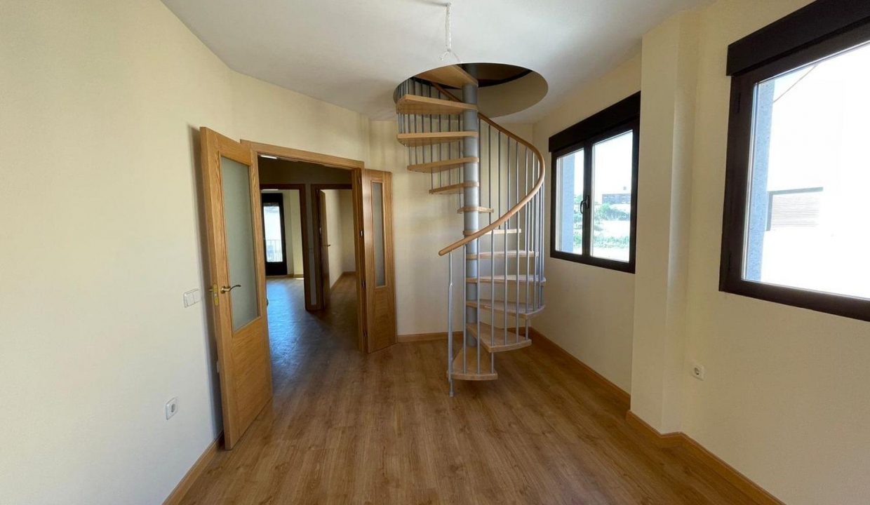 Promoción Promoción residencial en C/ Los Morales, obra nueva en Almorox (Revista)
