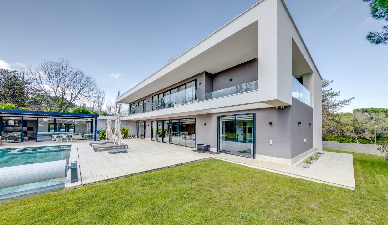 Promoción Preciosa y majestuosa villa, obra nueva en Pozuelo de Alarcón (Revista)