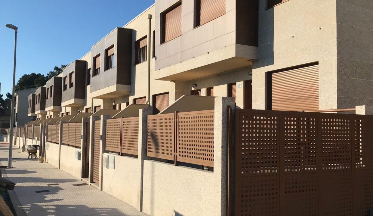 Promoción Urbanización La Ermita A Lanzada, obra nueva en Maior (Revista)