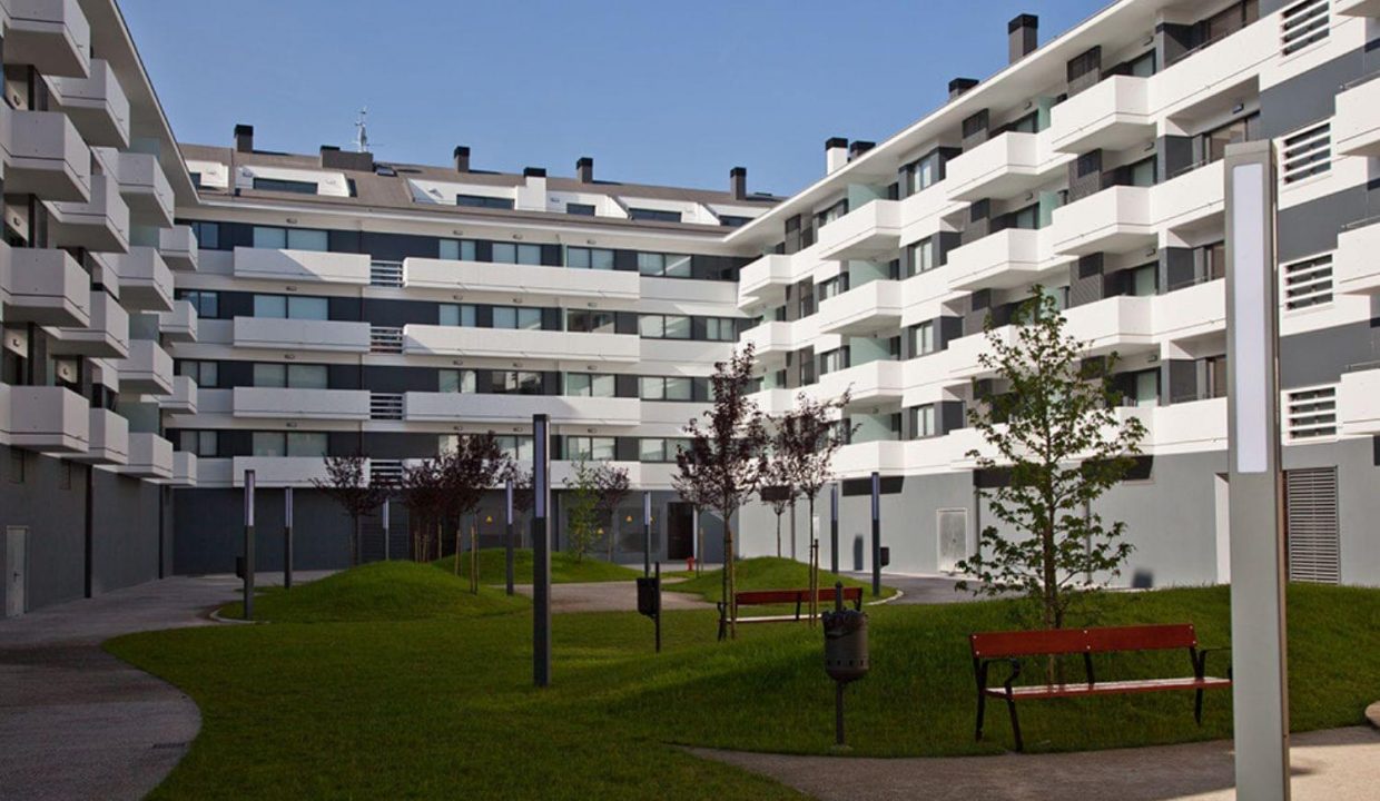 Promoción Residencial Costa Azul, obra nueva en Ares (Revista)