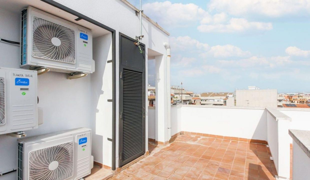 Promoción Edificio en Av Tanca de la Plana, obra nueva en el Vendrell (Revista)
