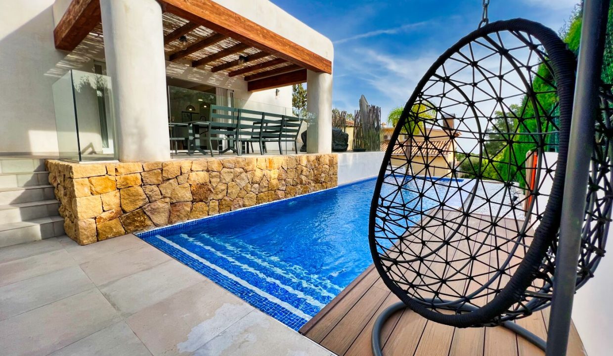 Promoción Maravilloso chalet de estilo ibicenco, obra nueva en Altea (Revista)