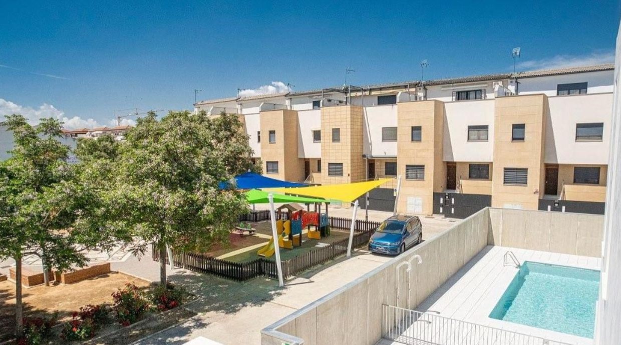 Promoción Edificio Maestro II, obra nueva en Armilla (Revista)
