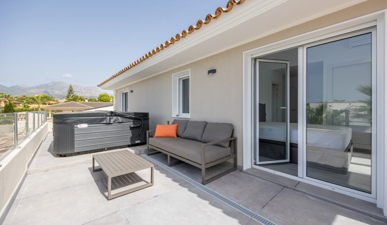 Promoción Hermosa villa moderna, obra nueva en Altea (Revista)