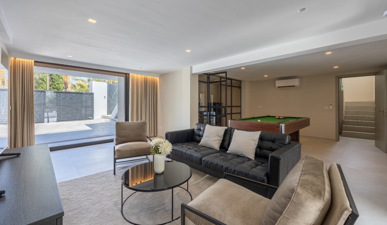 Promoción Impresionante villa en un entorno idílico, obra nueva en l'Albir (Revista)