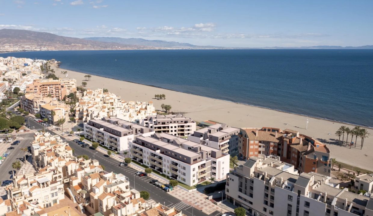 Promoción Residencial Zoraida, obra nueva en Roquetas de Mar (Revista)