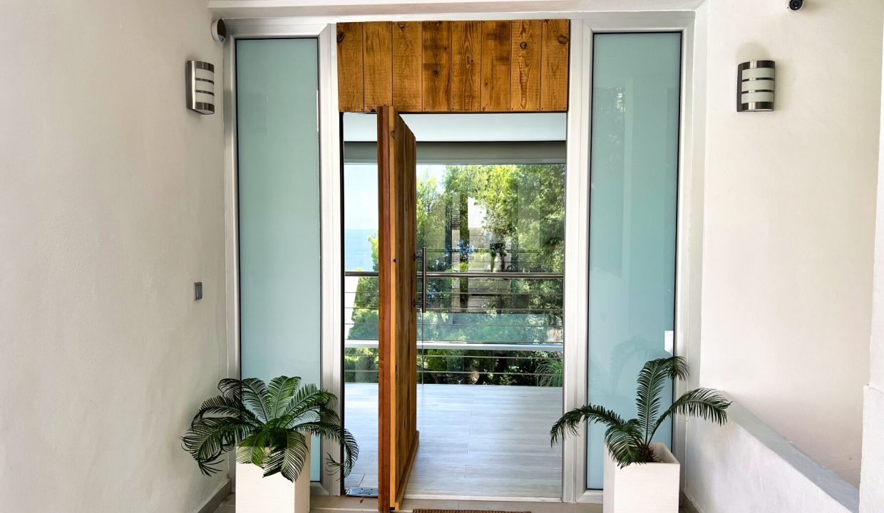 Promoción Exclusiva villa adosada, obra nueva en Altea (Revista)