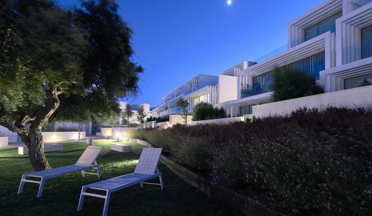 Promoción La Finca, obra nueva en San Roque (Revista)