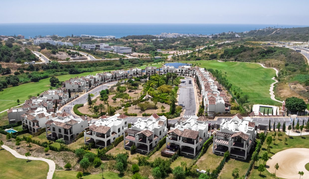 Promoción AZATA GOLF VILLAS, obra nueva en Estepona (Revista)
