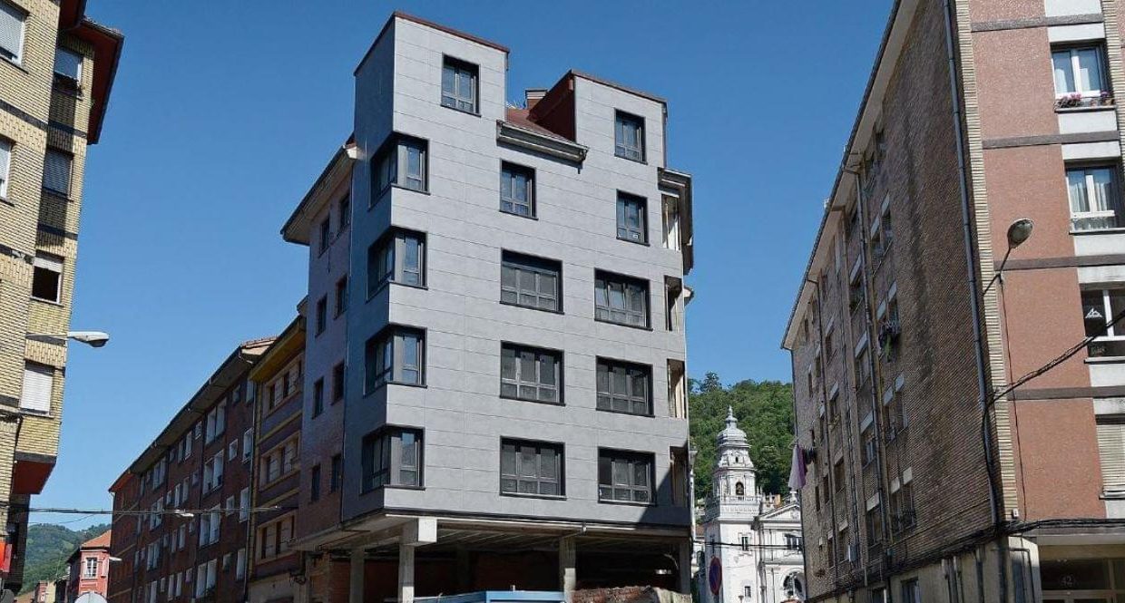 Promoción Edificio San Juan, obra nueva en Arriondo (Mieres) (Revista)
